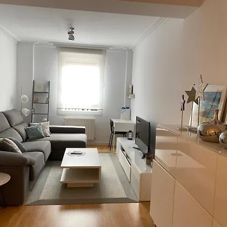 Apartamento Lea Apartment *
